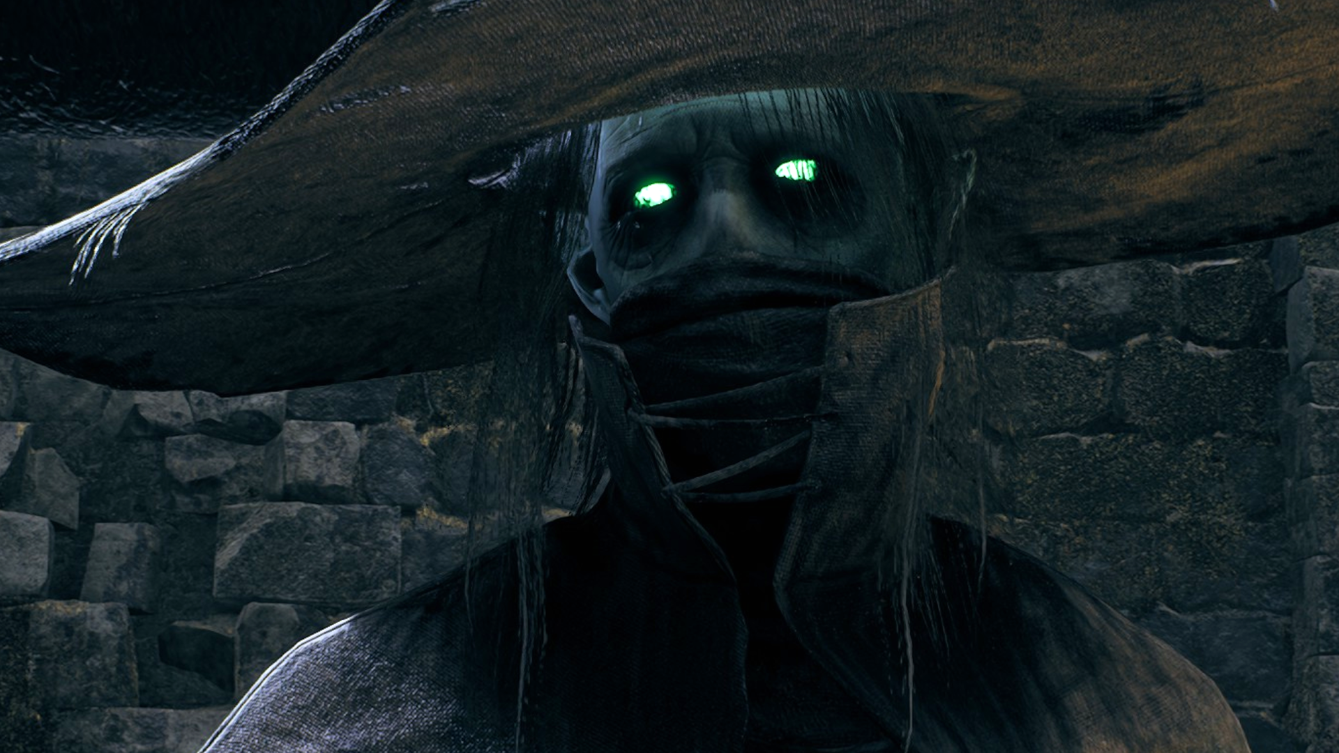 A witch from Remnant 2's DLC, The Awakened King, looking menacingly at the player